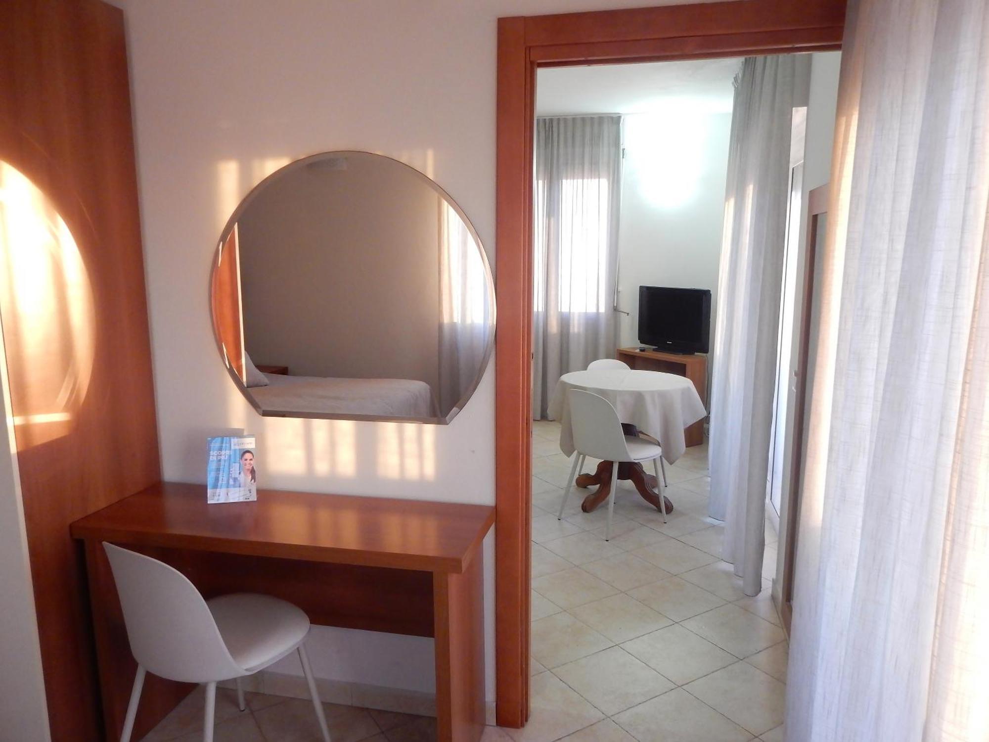 Hotel Kaly Ventimiglia Ngoại thất bức ảnh