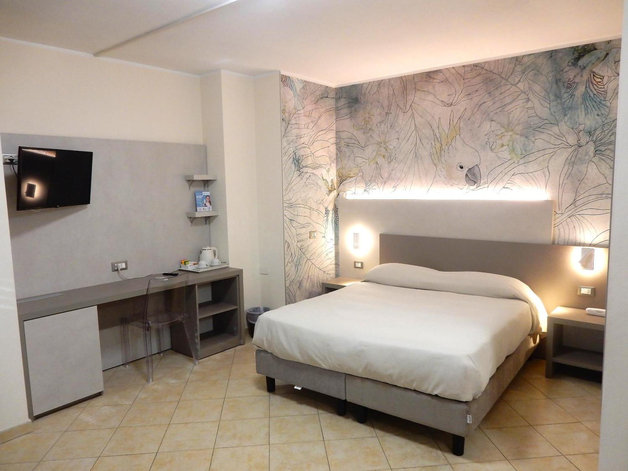 Hotel Kaly Ventimiglia Ngoại thất bức ảnh