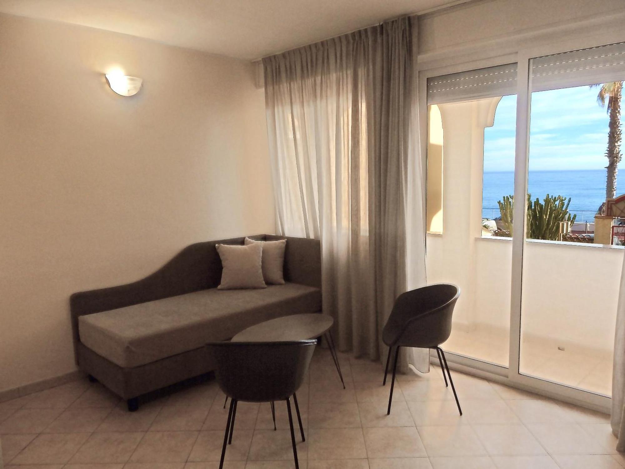 Hotel Kaly Ventimiglia Ngoại thất bức ảnh